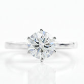 Solitário em prata .925 e 2.0 ct moissanite.