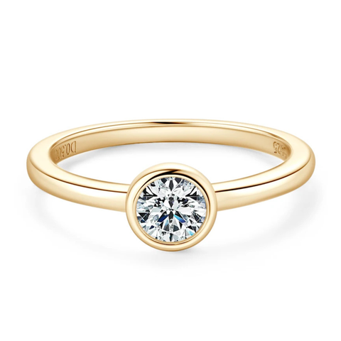 Anel em prata .925 e 0.5ct moissanite