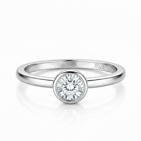 Anel em prata .925 e 0.5ct moissanite