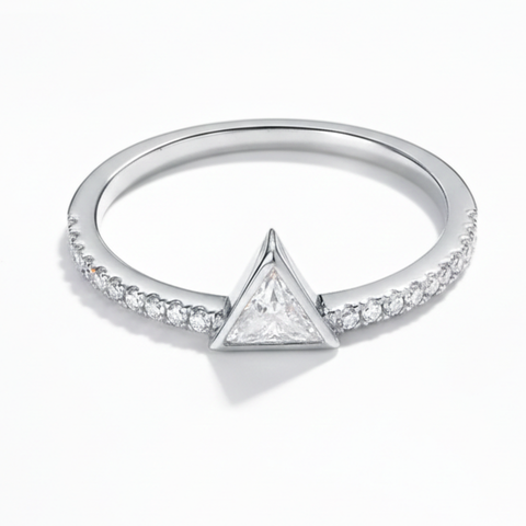 Anel em prata .925 e moissanite