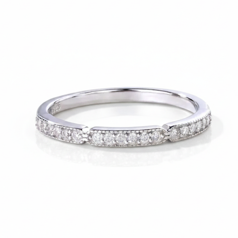Anel em prata .925 e moissanite