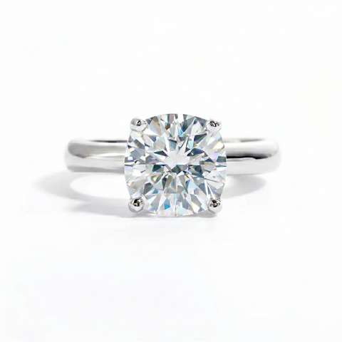 Anel Solitário em prata .925 e 3.5 CT moissanite
