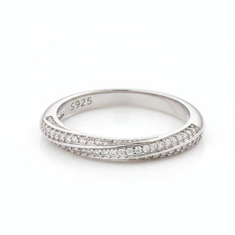 Anel em prata .925 e moissanite