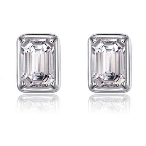 Brinco em prata .925 e 1.2CT moissanite