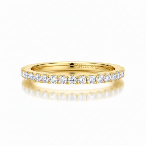 Meia Aliança em prata .925 e 1.5mm Moissanite.