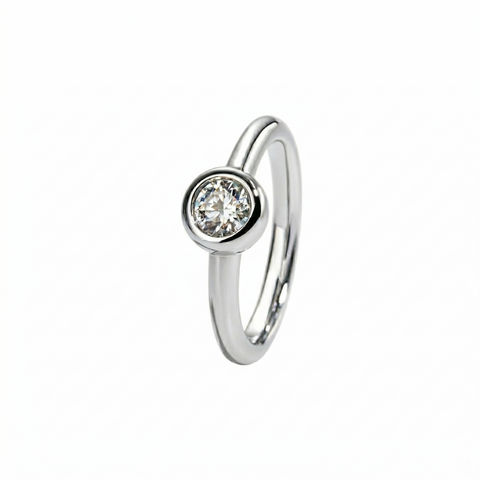 Anel em prata .925 e  0.5ct moissanite