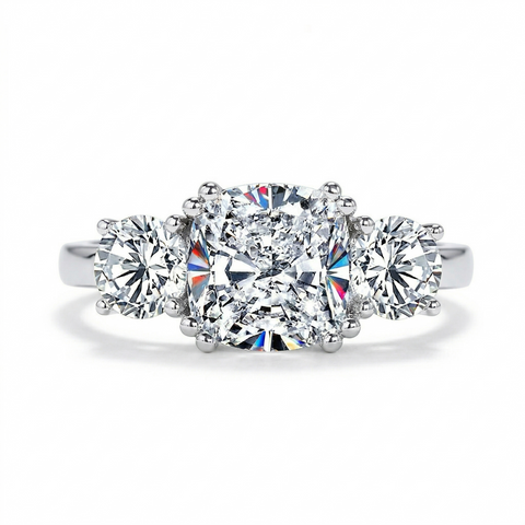 Anel 3 pedras em prata .925 e 3,5CT moissanite