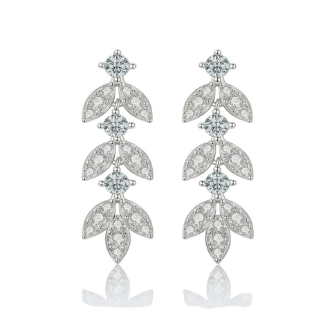 Brinco em prata .925 e 0.6ct  moissanite