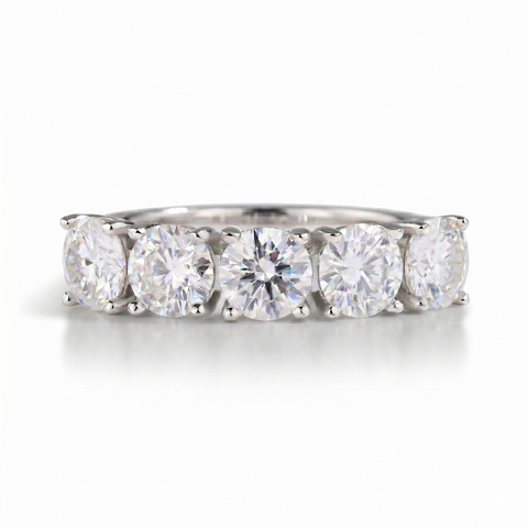 Anel Moissanite em prata .925 com 2.5 CT moissanite.