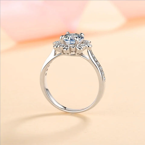 Anel em prata .925 e  1.0 CT moissanite