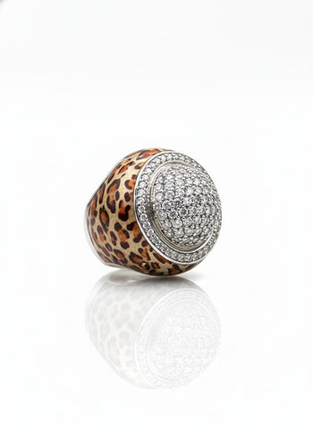Anel animal print com Zircônia.
