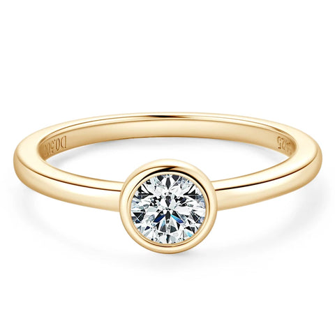 Anel em prata .925 e 0.5ct moissanite
