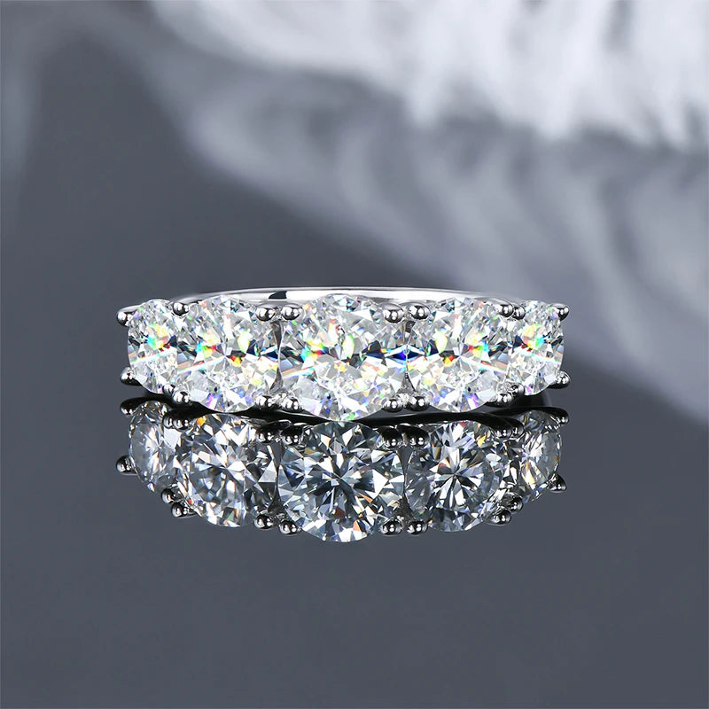 Meia aliança em prata .925 e 3.6 CT moissanite