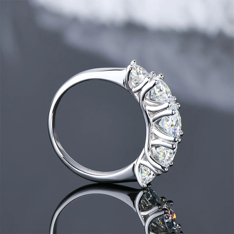 Meia aliança em prata .925 e 3.6 CT moissanite