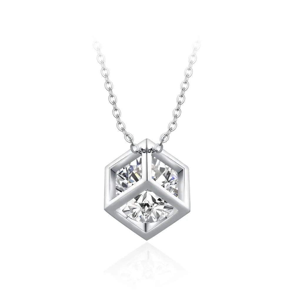 Colar com pingente em prata .925 e 1 CT moissanite