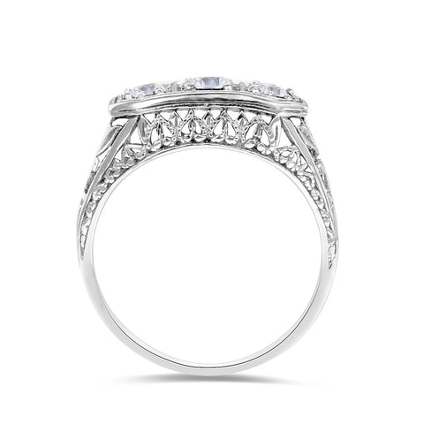 Anel em prata . 925 e moissanite