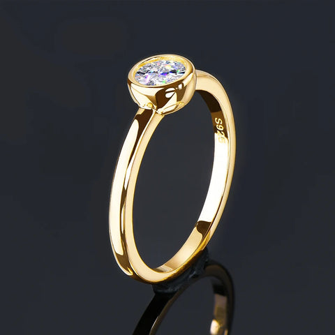 Anel em prata .925 e 0.5ct moissanite