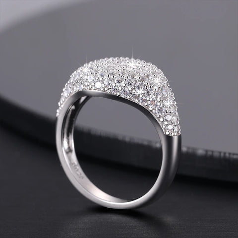Anel em prata .925 e Moissanite