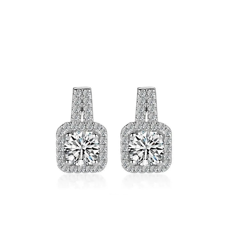 Brinco em prata .925. e moissanite