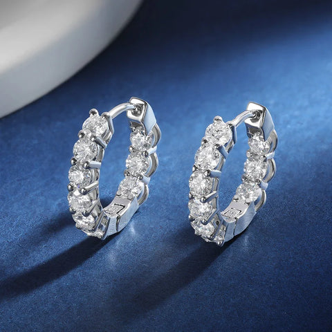 Brinco em prata .925 e 1.8ct Moissanite