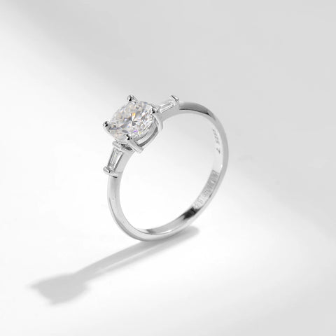 Anel em prata .925 e Moissanite. 1.0ct