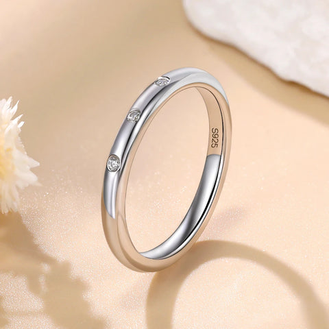 Anel em prata .925 e moissanite