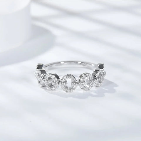 Anel em prata .925 e 0.38 ctw moissanite