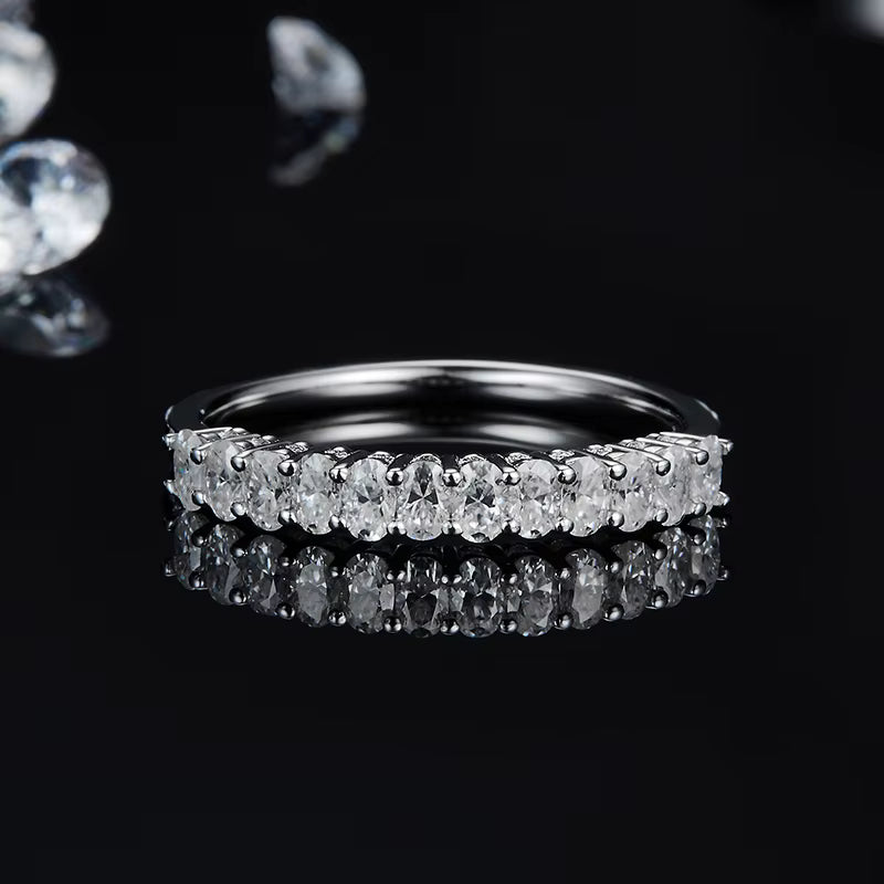 Meia Aliança em prata .925 e 0.8CT Moissanite