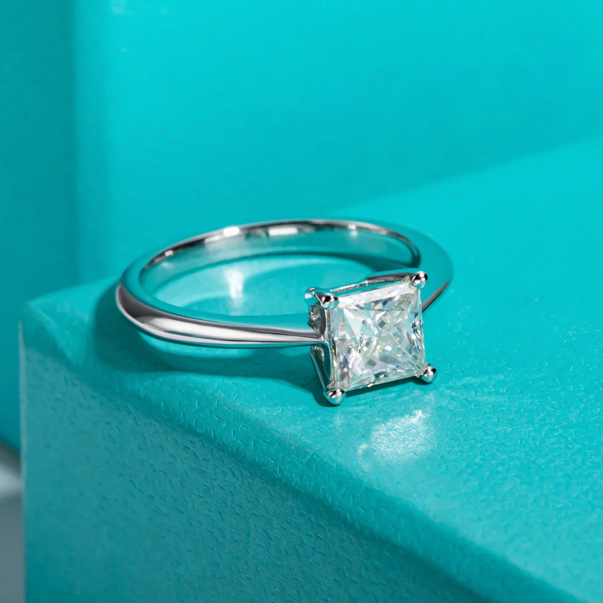Solitário em prata .925 e 1.2 CT moissanite