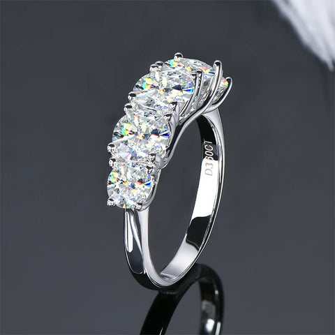 Meia aliança em prata .925 e 3.6 CT moissanite