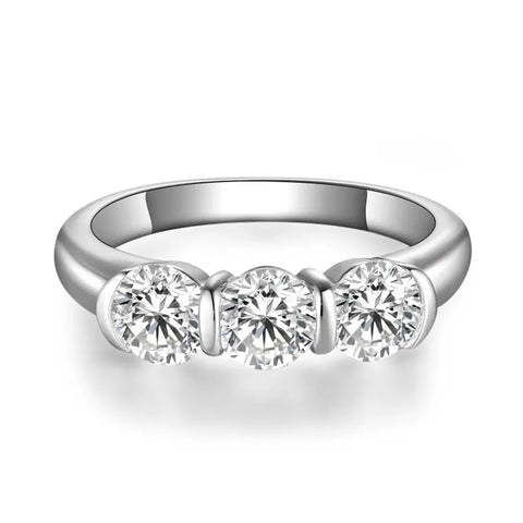 Anel Moissanite em prata .925 e moissanite 5mm