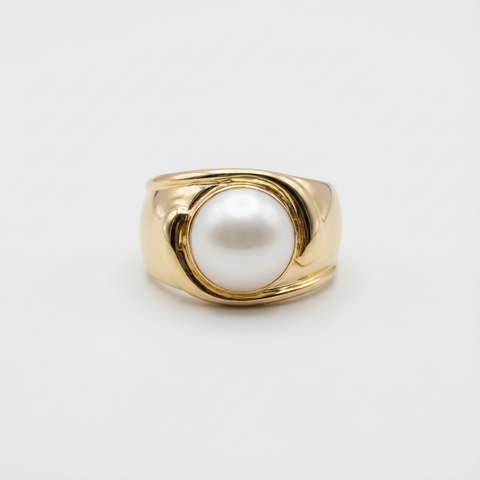 Anel clássico de pérolas