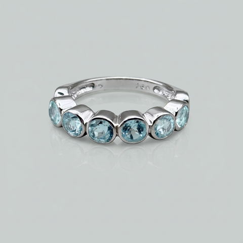 Meia aliança de Prata com Topázio Azul