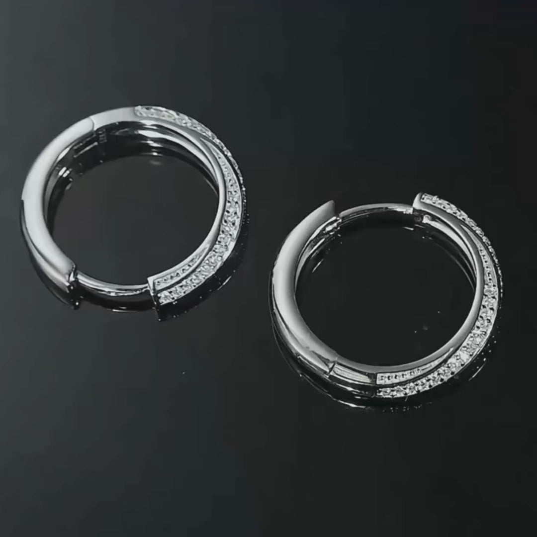 Brinco argola em prata .925 e moissanite