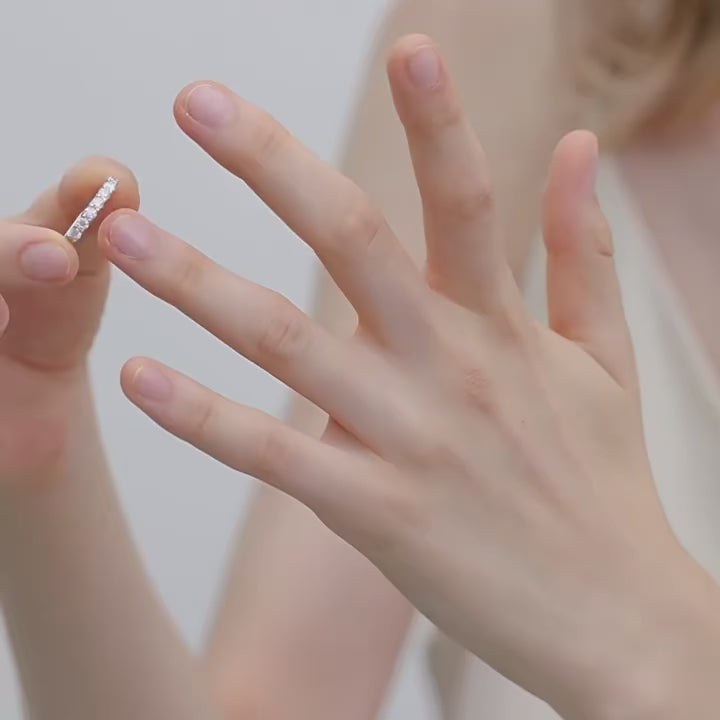 Anel em prata .925 e 0,7CT moissanite