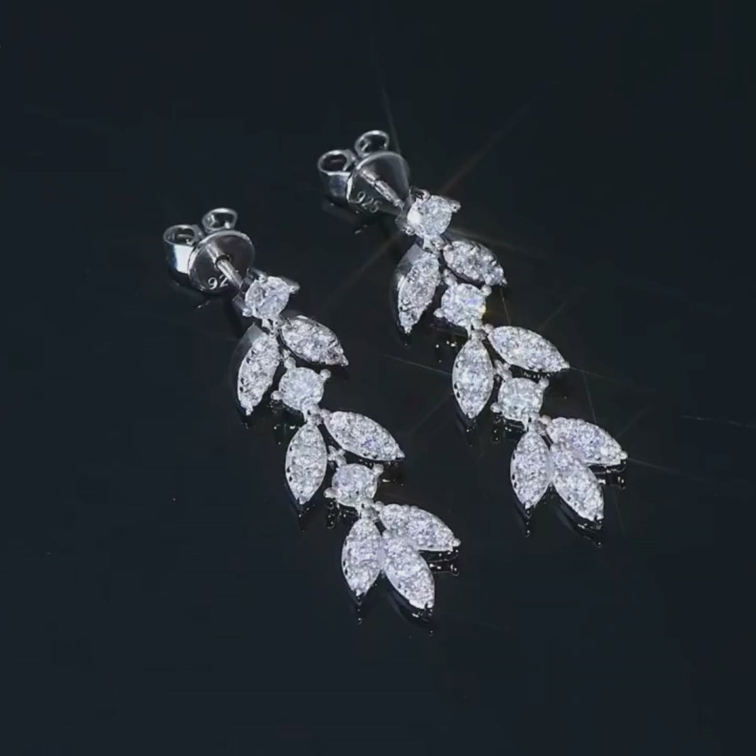 Brinco em prata .925 e 0.6ct  moissanite