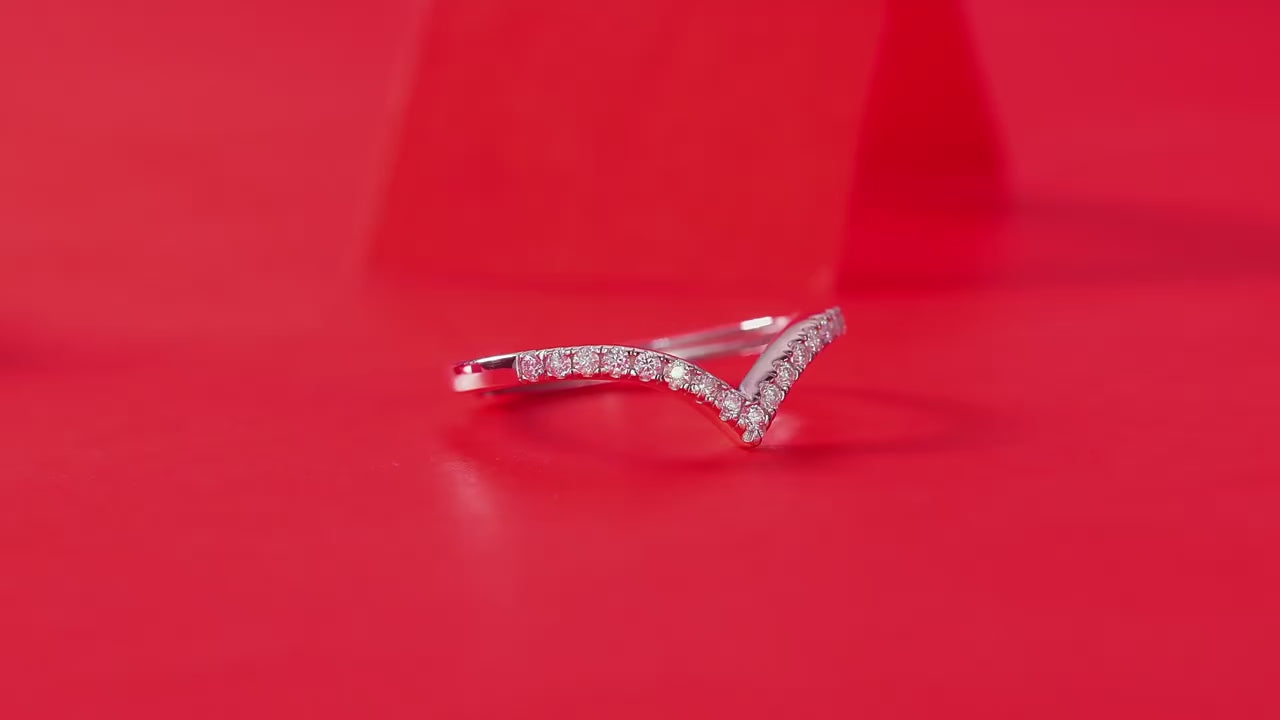 Anel em prata .925 e moissanite.