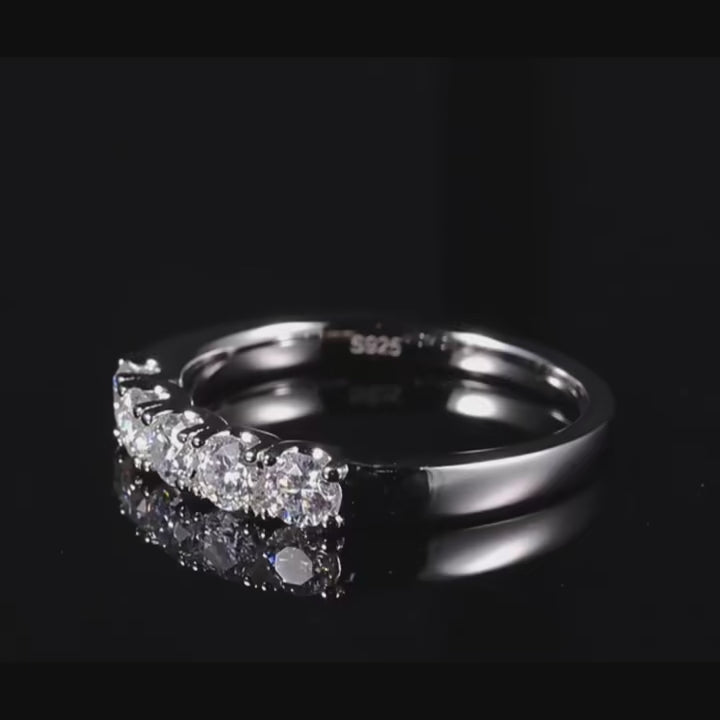 Anel em prata .925 e 1.0 CT moissanite